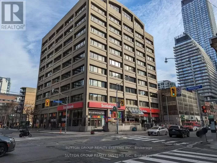 611 - 555 YONGE STREET, Toronto