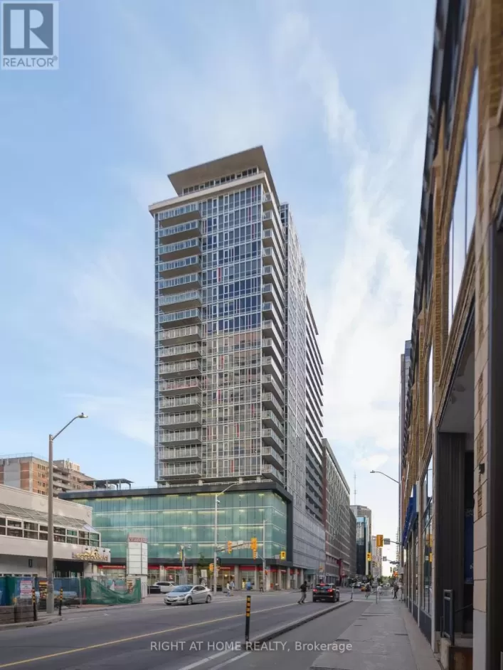 615 - 324 LAURIER AVENUE W, Ottawa