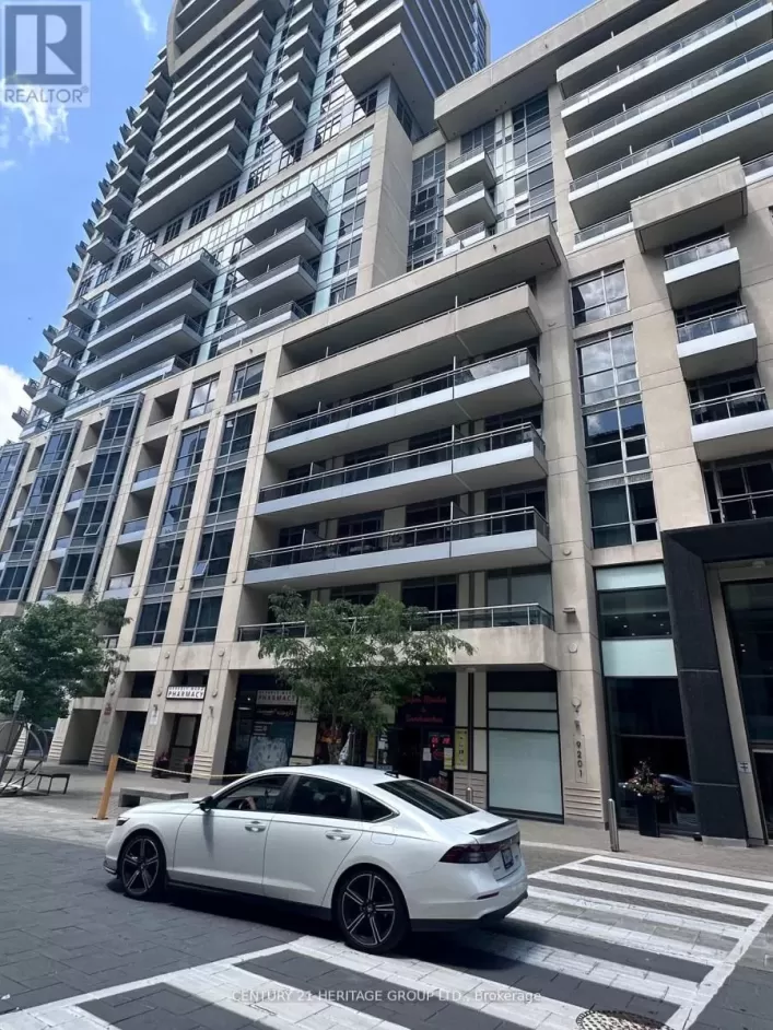 617 - 9201 YONGE STREET, Richmond Hill