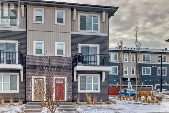 6467 128 Avenue NE, Calgary