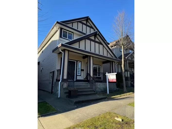 6887 144A STREET, Surrey