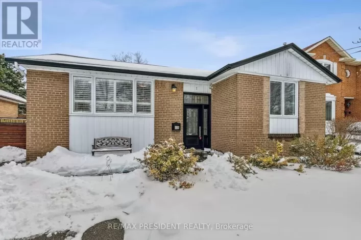 7 NORFOLK AVENUE, Brampton