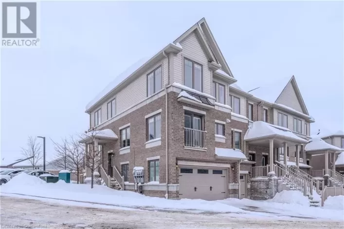 70 WILLOWRUN Drive Unit# L4, Kitchener