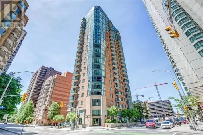 705 - 445 LAURIER AVENUE W, Ottawa