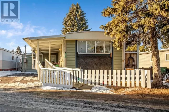 71, 3223 83 Street NW, Calgary