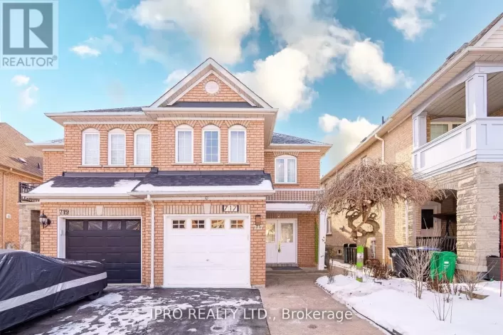 717 DOLLY BIRD LANE, Mississauga