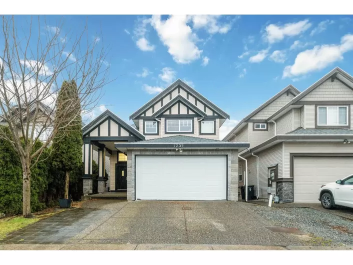 7235 199A STREET, Langley