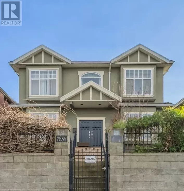 7258 VICTORIA DRIVE, Vancouver