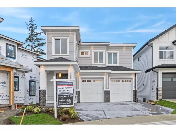 7538 205A STREET, Langley