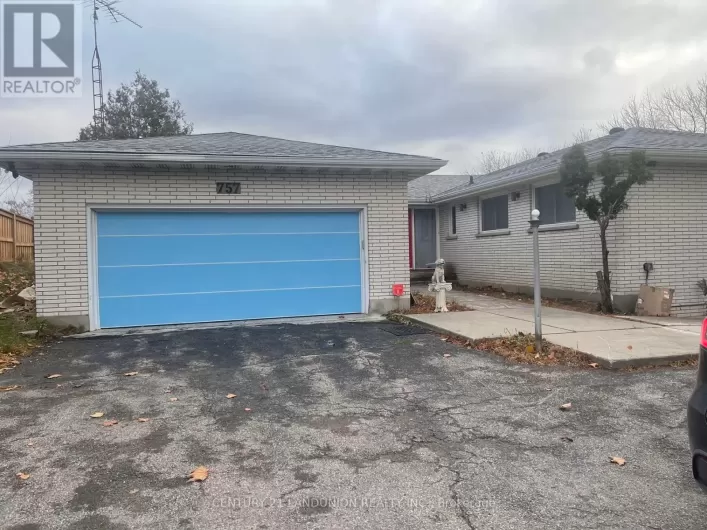 757 TAUNTON ROAD E, Oshawa