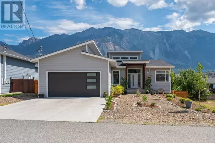 774 FOSTER Drive, Lillooet