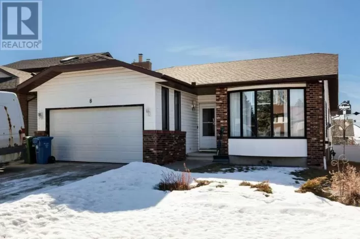 8 Edgeland Bay NW, Calgary