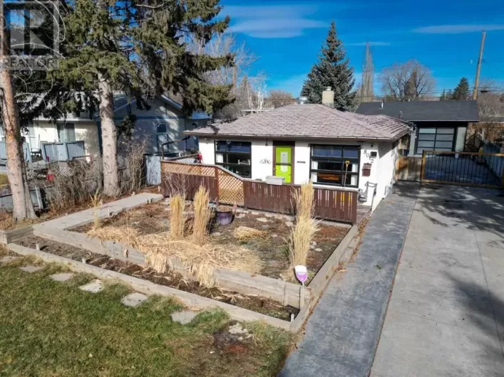 8012 33 Avenue NW, Calgary