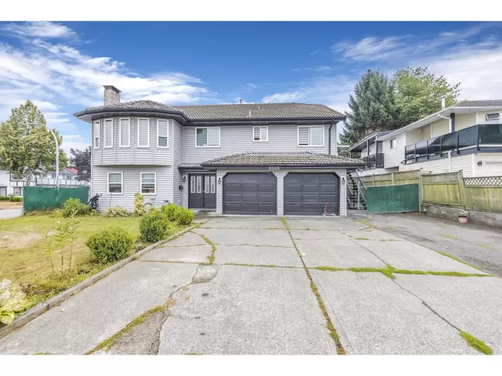 8266 132A STREET, Surrey