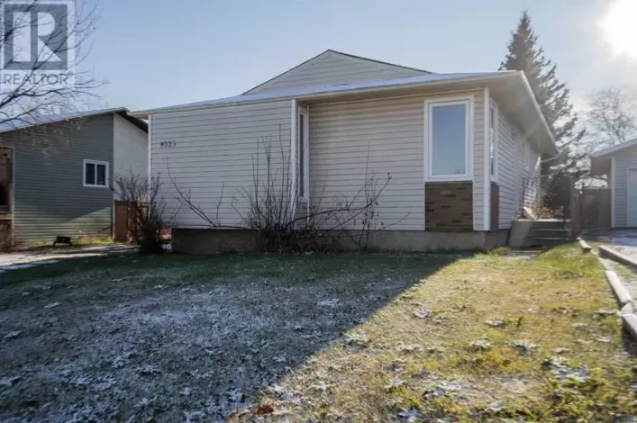 8325 101 Avenue, Peace River