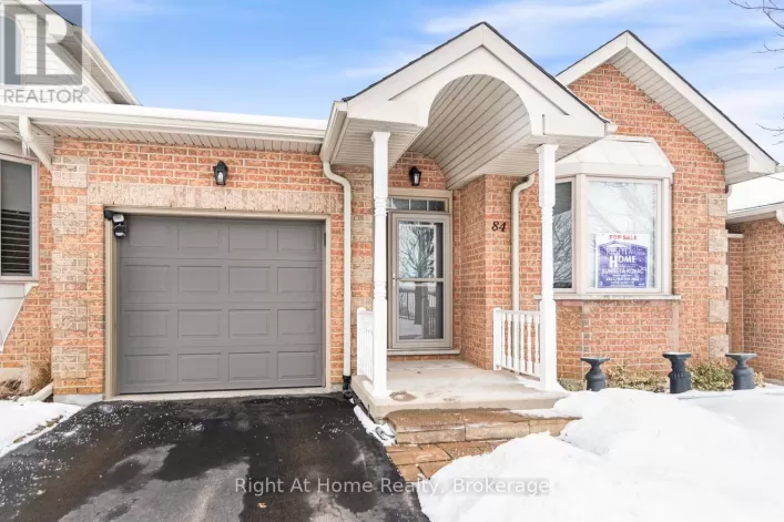 84 GREENTRAIL DRIVE W, Hamilton