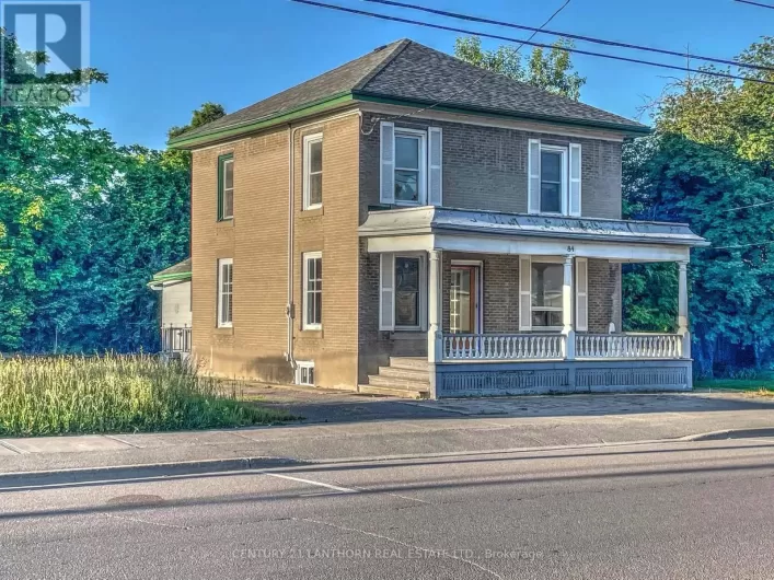 84 PICTON MAIN STREET W, Prince Edward County