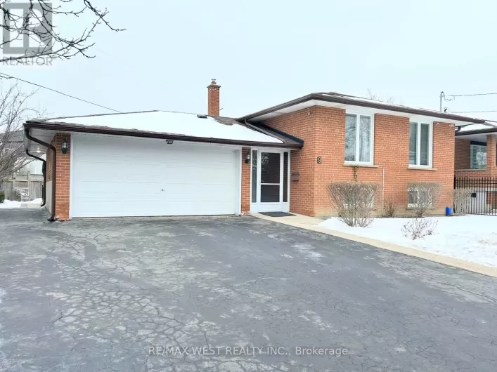 9 SLEDMAN STREET, Mississauga