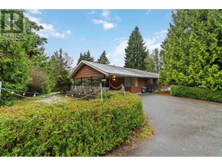 901 COMO LAKE AVENUE, Coquitlam