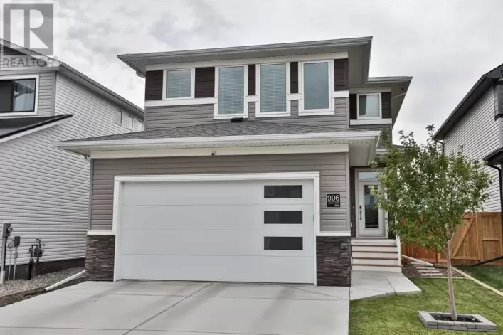 906 Miners Boulevard W, Lethbridge