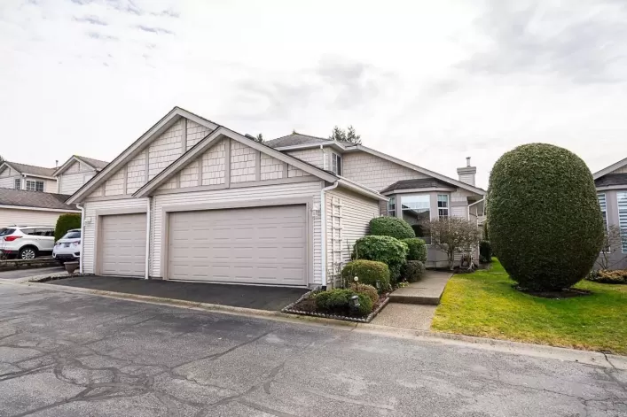 94 9012 WALNUT GROVE DRIVE, Langley