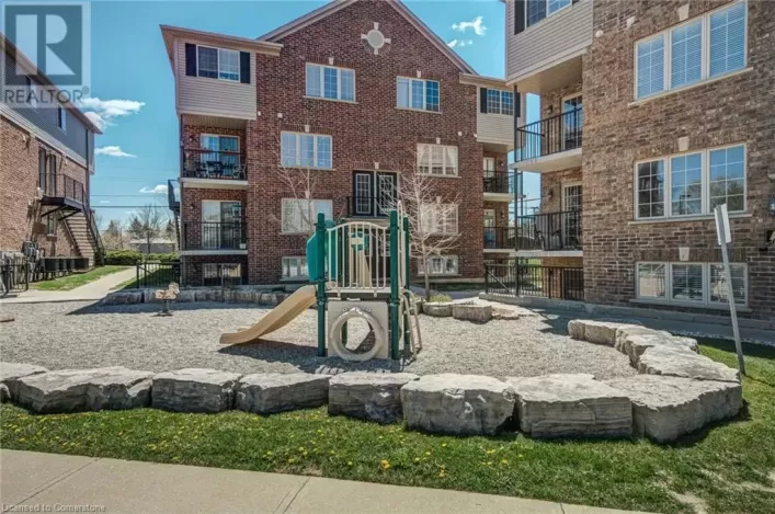 950 HIGHLAND Road W Unit# 17, Kitchener