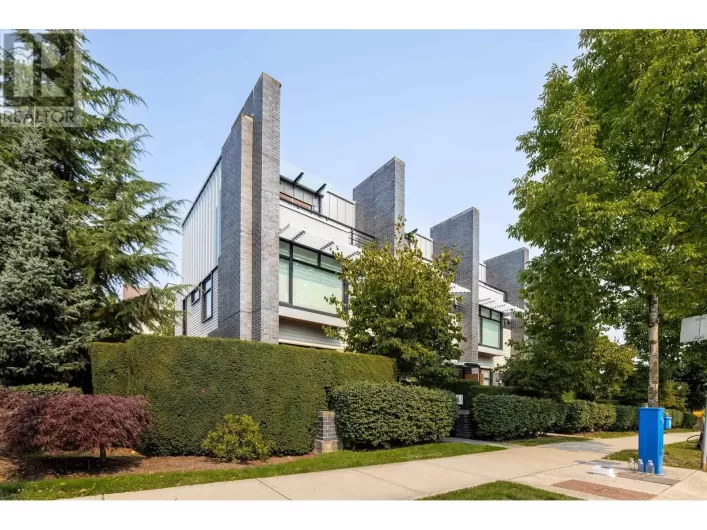 979 W 46TH AVENUE, Vancouver