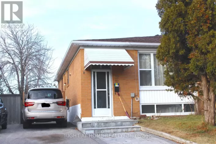 BASEMENT - 32 CLYDESDALE DRIVE, Toronto