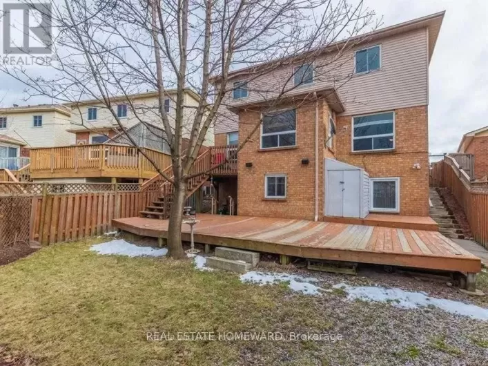 LOWER - 58 BONNYCASTLE DRIVE, Clarington