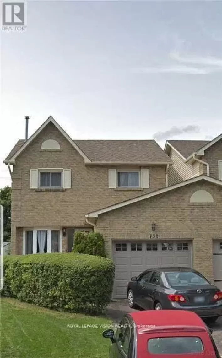 LOWER - 738 STONEPATH CIRCLE, Pickering